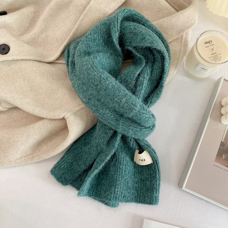 Green Cozy Knit Scarf - Soft Wool-Blend Winter Neck Wrap, Warm