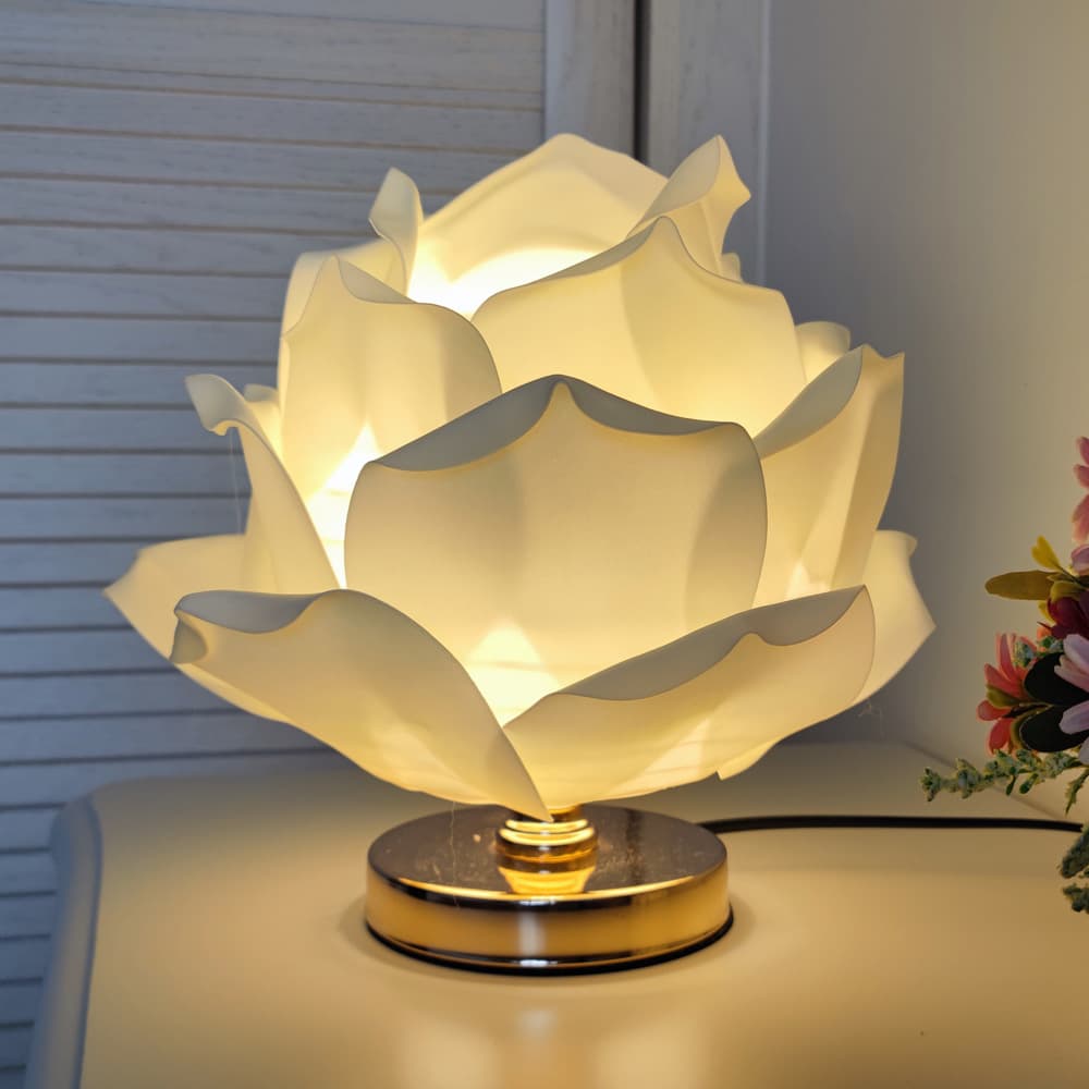Champagne Lotus Flower Table Lamp - Decorative Bedside Night Light