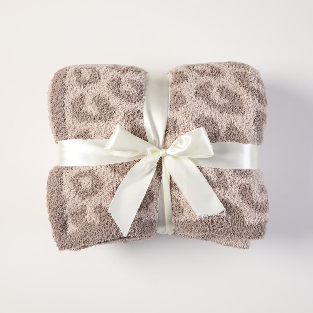 Beige and Khaki Luxurious Leopard Print Knit Throw Blanket - 130 × 150 cm