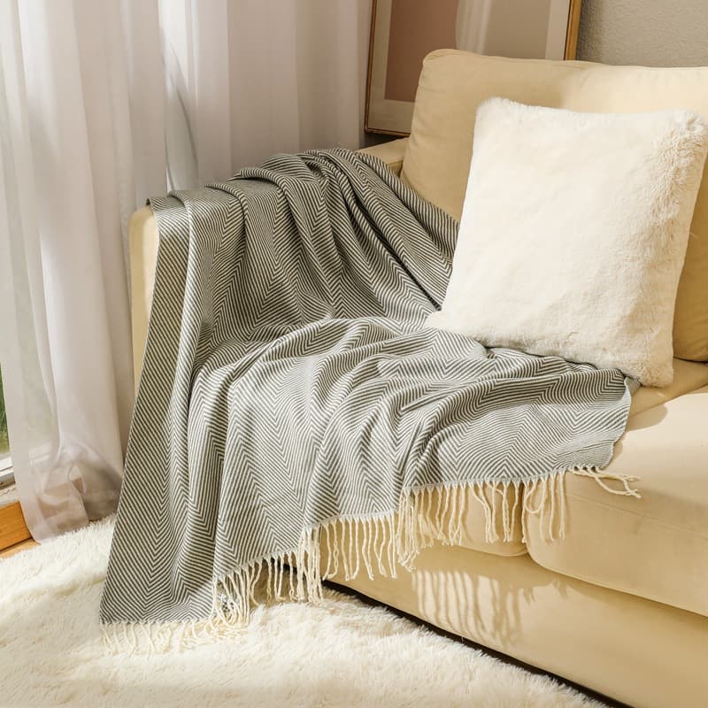 Grey Herringbone Tassel Throw Blanket - Large Acrylic Faux - 130 × 240 cm