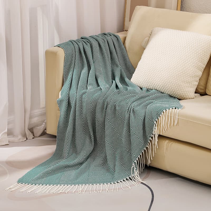 Green Herringbone Tassel Throw Blanket - Large Acrylic Faux - 130 × 240 cm
