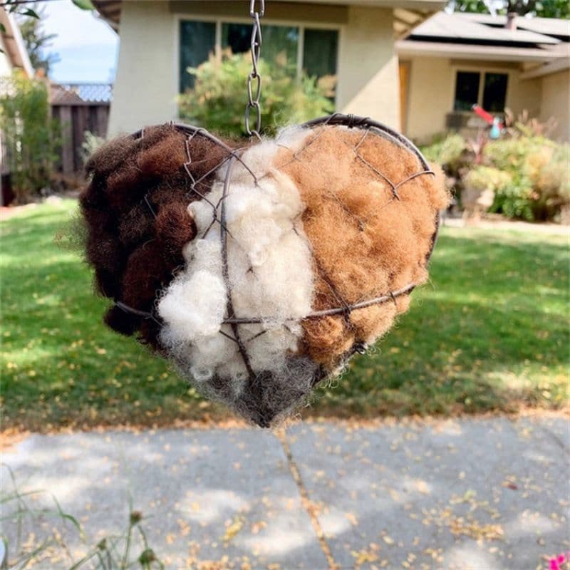 Bird Heart-Shaped Nest with Hanging Metal Frame - Outdoor Garden Decor