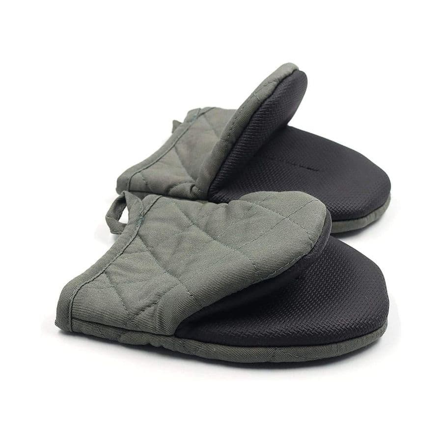Black Heat-Resistant Oven Mitts 2-Piece Set - Neoprene Cotton Insulated