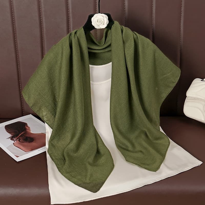 Green 90 × 90 cm Women Solid Colour Square Scarf - Lightweight Polyester