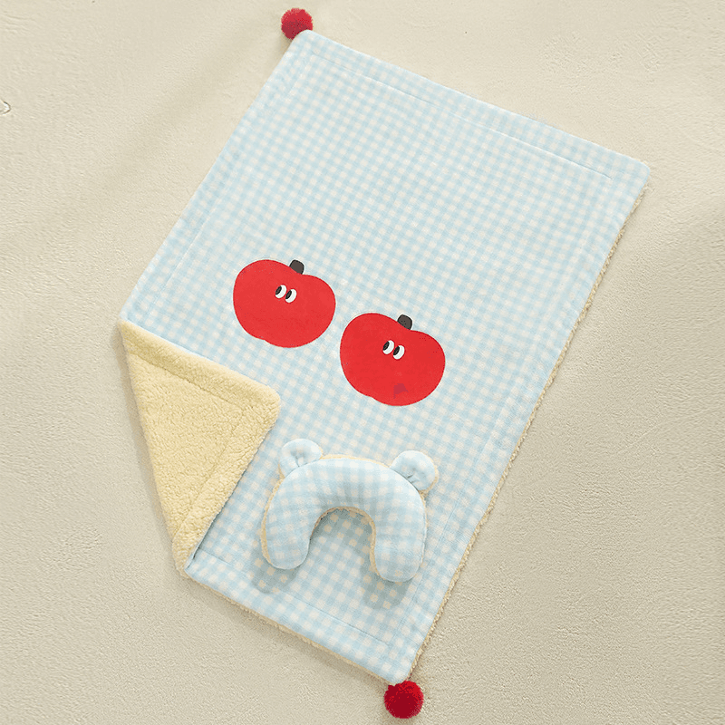 S size 2-Piece Plaid Apple Pet Blanket and Pillow Set - Soft Cotton Plush
