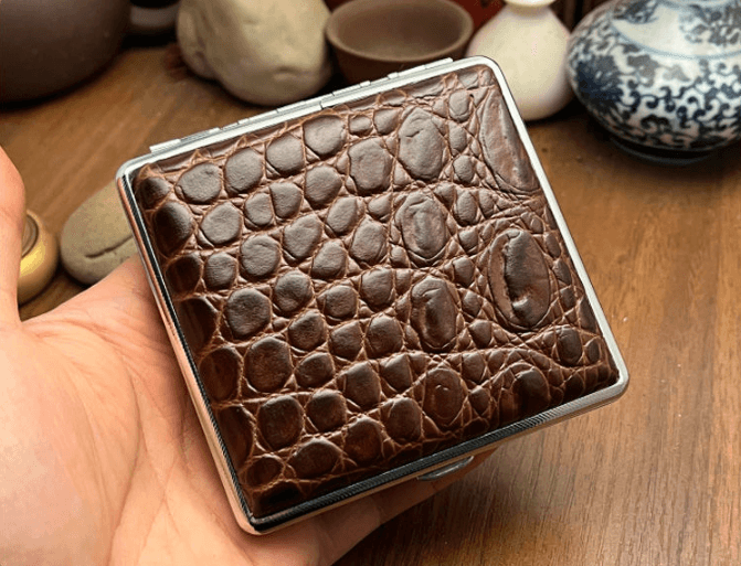 Genuine Leather Cigarette Case Coffee Brown Crocodile Pattern 20 Stick
