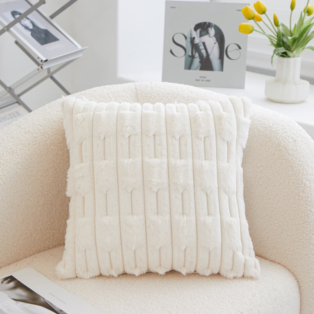 A pair of White Plush Faux Rabbit Fur Throw Pillow Cover - 45 × 45 cm