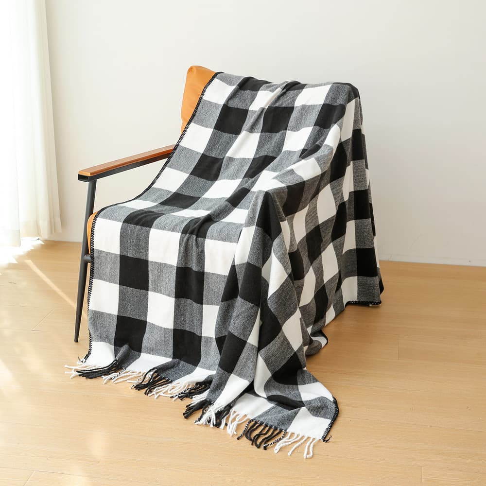 Classic Black White Checkered Faux Cashmere Blanket, 130 × 210 cm, 650g