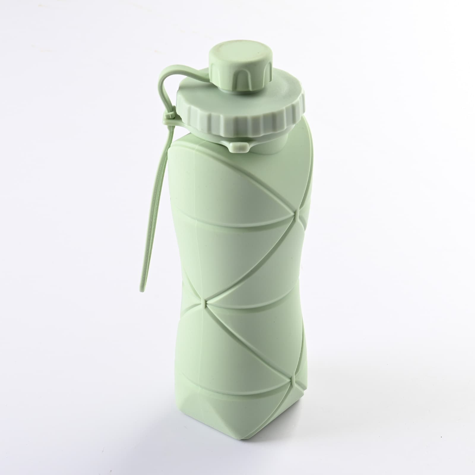 Green Portable Food Grade Silicone Collapsible Sports Water Bottle 600 ml
