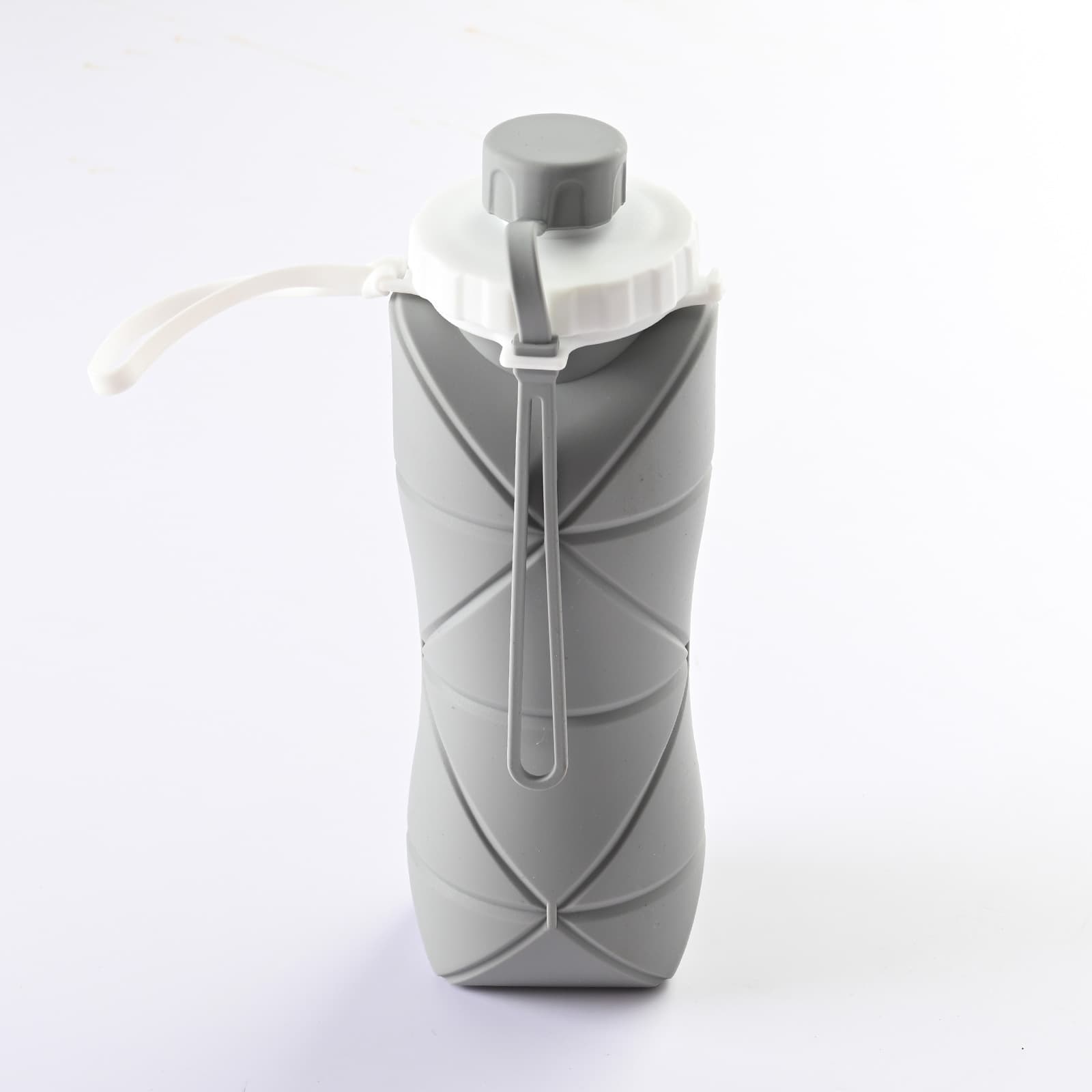 Grey Portable Food Grade Silicone Collapsible Sports Water Bottle 600 ml