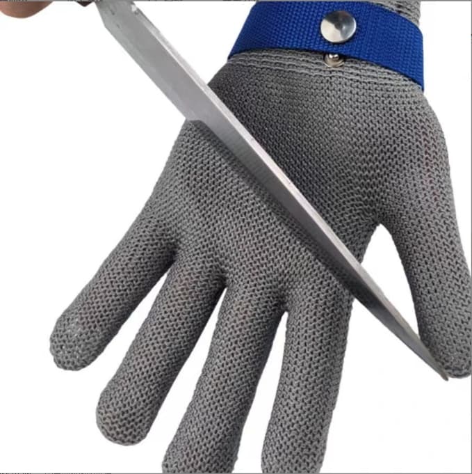 1-Pair of silver A9 grade 316 stainless steel cut resistant gloves (XL)