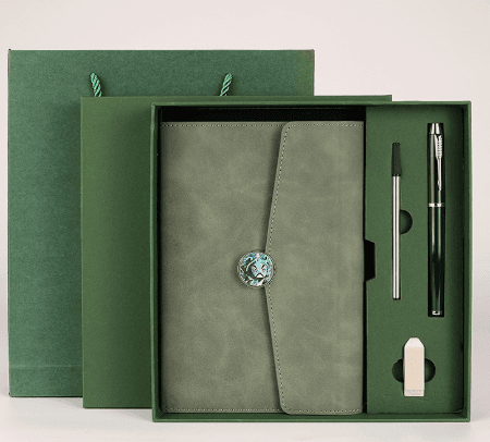 Green A5 Three-Fold Notebook Gift Set with 16GB USB and Pen